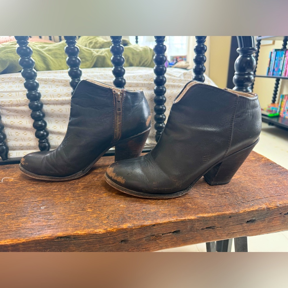 Black distressed leather Freebird boots with heel